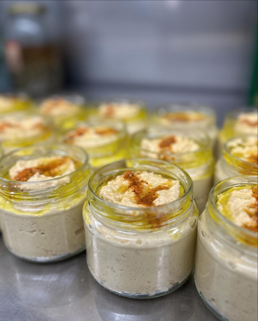HEAVENLY HUMMUS w/ extra virgin olive oil & red spice - 300ml - vegan
